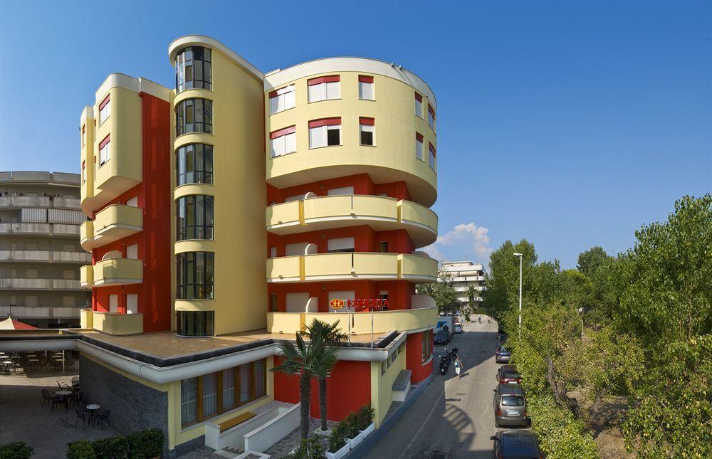 Hotel Esperia Альба-Адриатика Экстерьер фото